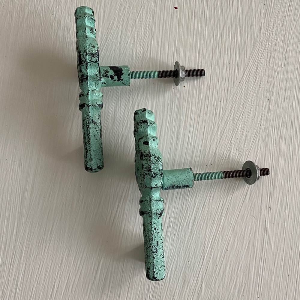 Set of 2 Shabby Chic Cast Iron Skeleton Key Drawer Pulls Mint Green Distressed - Picture 5 of 11
